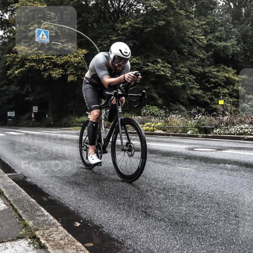 13.09.2026 - Stadtparktriathlon H.Heesch http://msf.ph/oto/10278770 13.09.2026 08:47:46 Radfahren 8, 16, 30, 41 meine-sportfotos.de