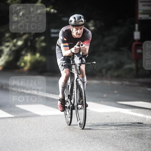 13.09.2026 - Stadtparktriathlon H.Heesch http://msf.ph/oto/10278822 13.09.2026 10:43:58 Radfahren 482, 488, 528, 536, 581 meine-sportfotos.de