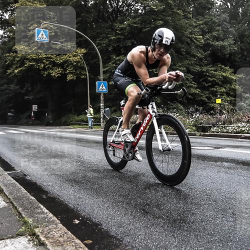 13.09.2026 - Stadtparktriathlon H.Heesch http://msf.ph/oto/10278827 13.09.2026 08:49:05 Radfahren 20, 24, 64 meine-sportfotos.de