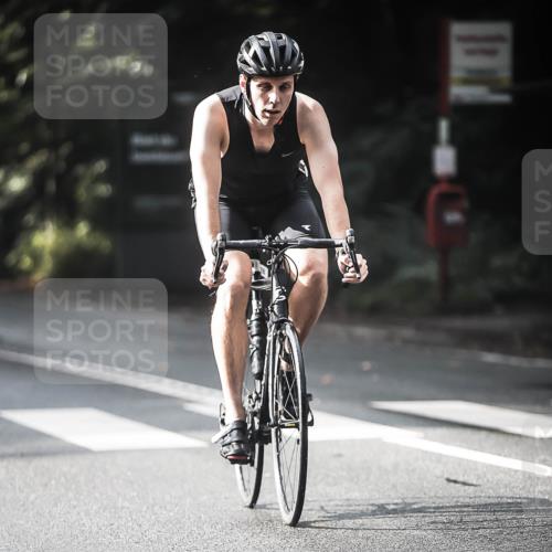 13.09.2026 - Stadtparktriathlon H.Heesch http://msf.ph/oto/10278842 13.09.2026 10:43:59 Radfahren 482, 488, 528, 536, 581 meine-sportfotos.de