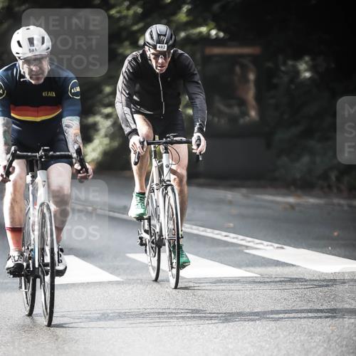 13.09.2026 - Stadtparktriathlon H.Heesch http://msf.ph/oto/10278862 13.09.2026 10:44:03 Radfahren 412, 482, 528, 536, 540, 581 meine-sportfotos.de