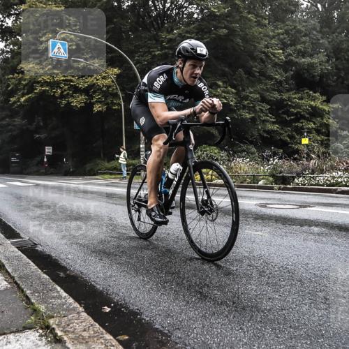 13.09.2026 - Stadtparktriathlon H.Heesch http://msf.ph/oto/10278885 13.09.2026 08:49:59 Radfahren 29, 42, 67 meine-sportfotos.de