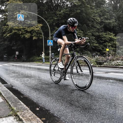 13.09.2026 - Stadtparktriathlon H.Heesch http://msf.ph/oto/10278889 13.09.2026 08:50:03 Radfahren 45, 67 meine-sportfotos.de