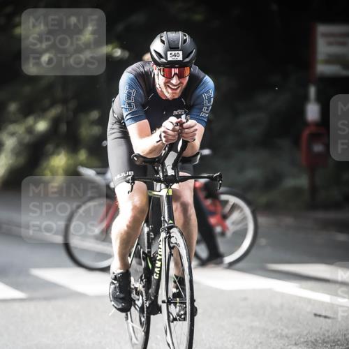 13.09.2026 - Stadtparktriathlon H.Heesch http://msf.ph/oto/10278914 13.09.2026 10:44:09 Radfahren 412, 482, 540, 581 meine-sportfotos.de