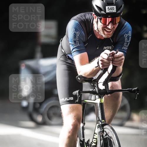 13.09.2026 - Stadtparktriathlon H.Heesch http://msf.ph/oto/10278925 13.09.2026 10:44:10 Radfahren 412, 482, 540 meine-sportfotos.de