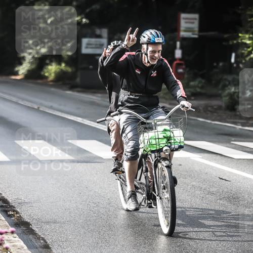13.09.2026 - Stadtparktriathlon H.Heesch http://msf.ph/oto/10278935 13.09.2026 10:44:22 Radfahren 342, 499, 582 meine-sportfotos.de
