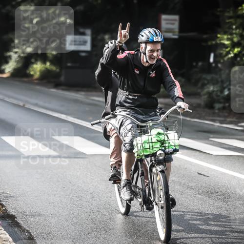 13.09.2026 - Stadtparktriathlon H.Heesch http://msf.ph/oto/10278938 13.09.2026 10:44:22 Radfahren 342, 499, 582 meine-sportfotos.de