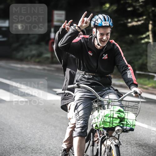 13.09.2026 - Stadtparktriathlon H.Heesch http://msf.ph/oto/10278950 13.09.2026 10:44:22 Radfahren 342, 499, 582 meine-sportfotos.de