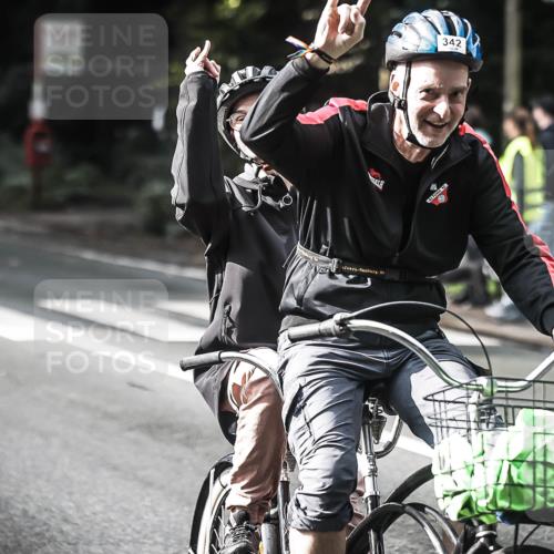13.09.2026 - Stadtparktriathlon H.Heesch http://msf.ph/oto/10278954 13.09.2026 10:44:22 Radfahren 342, 499, 582 meine-sportfotos.de