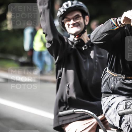 13.09.2026 - Stadtparktriathlon H.Heesch http://msf.ph/oto/10278964 13.09.2026 10:44:23 Radfahren 342, 499, 582 meine-sportfotos.de