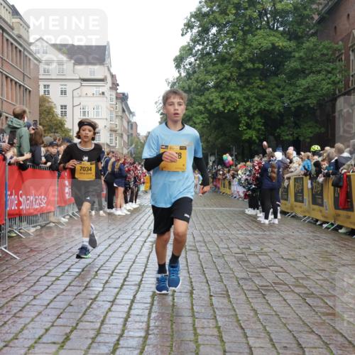 13.09.2026 - Kiel Lauf Yannick Fuchs http://msf.ph/oto/10278972 13.09.2026 08:51:53 Ziel 1210, 1572, 2020, 5169, 5580, 6205, 7171, 8543, 8700, 11448, 12102, 444, 909, 1243, 3683, 3779, 3901, 4741, 5130, 5211, 5439, 5793, 5906, 5976, 6532, 6699, 7521, 8206, 8538, 8657, 8883, 9379, 9929, 11448, 12467, 2015, 3178, 3392, 3538, 3557, 5810, 6372, 7034, 8477, 8736, 10826, 11608, 909, 1238, 3683, 4159, 4741, 5010, 7033, 10463, 11688 meine-sportfotos.de