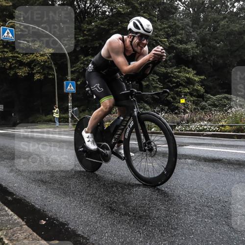 13.09.2026 - Stadtparktriathlon H.Heesch http://msf.ph/oto/10279004 13.09.2026 08:53:56 Radfahren 14, 17, 33, 50 meine-sportfotos.de