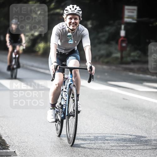 13.09.2026 - Stadtparktriathlon H.Heesch http://msf.ph/oto/10279012 13.09.2026 10:44:34 Radfahren 277, 383, 405, 445, 454 meine-sportfotos.de