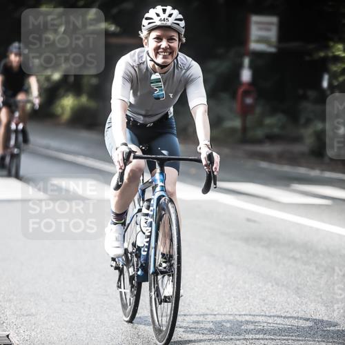 13.09.2026 - Stadtparktriathlon H.Heesch http://msf.ph/oto/10279014 13.09.2026 10:44:34 Radfahren 277, 383, 405, 445, 454 meine-sportfotos.de