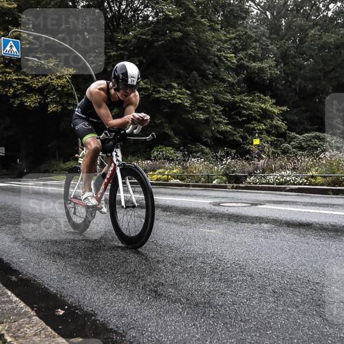 13.09.2026 - Stadtparktriathlon H.Heesch http://msf.ph/oto/10279088 13.09.2026 08:55:48 Radfahren 24, 51, 56, 70 meine-sportfotos.de