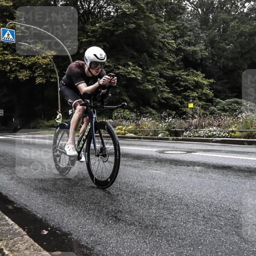 13.09.2026 - Stadtparktriathlon H.Heesch http://msf.ph/oto/10279107 13.09.2026 08:56:13 Radfahren 57, 60, 93 meine-sportfotos.de