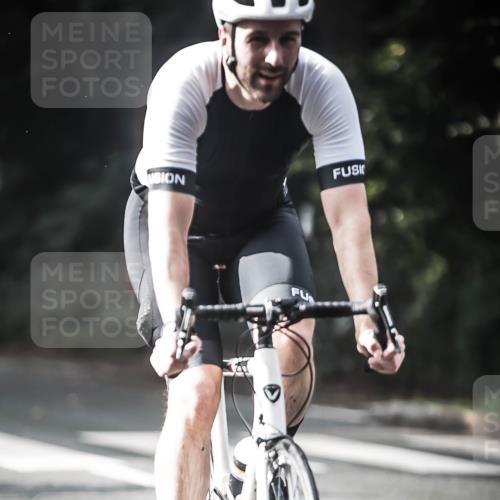 13.09.2026 - Stadtparktriathlon H.Heesch http://msf.ph/oto/10279133 13.09.2026 10:44:53 Radfahren 389, 469, 483, 491, 527, 568, 579 meine-sportfotos.de