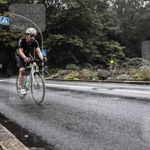 13.09.2026 - Stadtparktriathlon H.Heesch http://msf.ph/oto/10279142 13.09.2026 08:57:22 Radfahren 21, 45, 98 meine-sportfotos.de