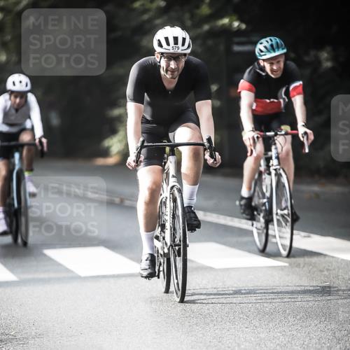 13.09.2026 - Stadtparktriathlon H.Heesch http://msf.ph/oto/10279150 13.09.2026 10:44:56 Radfahren 389, 469, 483, 491, 527, 568, 579 meine-sportfotos.de