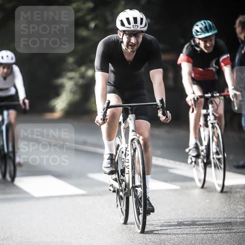 13.09.2026 - Stadtparktriathlon H.Heesch http://msf.ph/oto/10279155 13.09.2026 10:44:57 Radfahren 389, 469, 483, 491, 527, 568, 579 meine-sportfotos.de