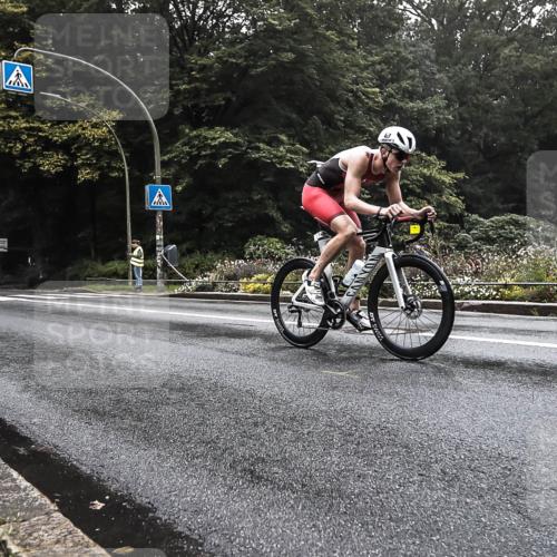 13.09.2026 - Stadtparktriathlon H.Heesch http://msf.ph/oto/10279156 13.09.2026 08:57:28 Radfahren 3, 45, 67, 127 meine-sportfotos.de