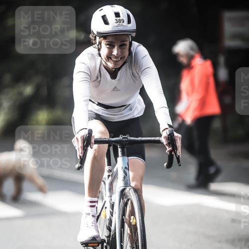13.09.2026 - Stadtparktriathlon H.Heesch http://msf.ph/oto/10279170 13.09.2026 10:44:58 Radfahren 354, 389, 469, 483, 491, 527, 568, 579 meine-sportfotos.de