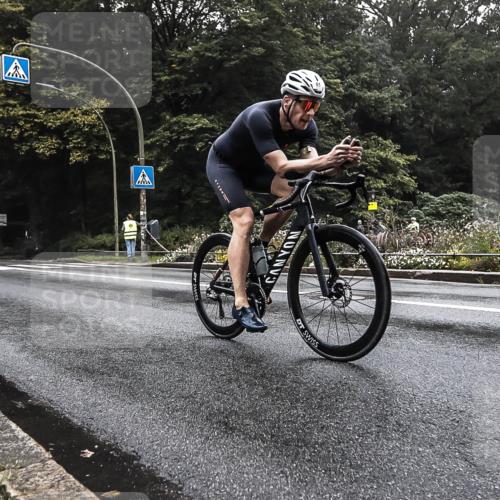 13.09.2026 - Stadtparktriathlon H.Heesch http://msf.ph/oto/10279182 13.09.2026 08:57:55 Radfahren 44, 80, 85 meine-sportfotos.de