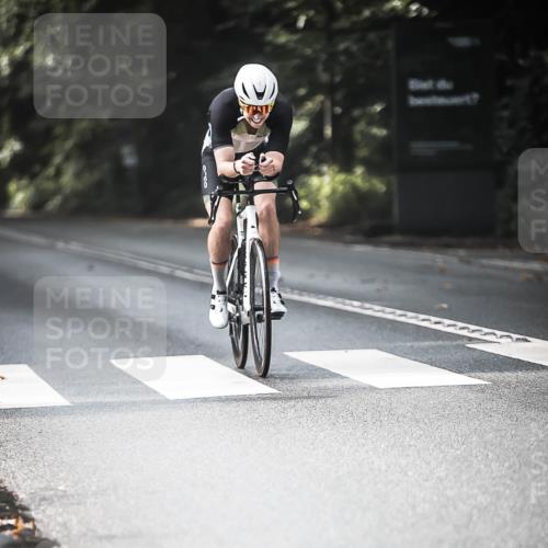 13.09.2026 - Stadtparktriathlon H.Heesch http://msf.ph/oto/10279206 13.09.2026 10:45:06 Radfahren 354, 518, 524, 534, 584 meine-sportfotos.de