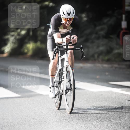 13.09.2026 - Stadtparktriathlon H.Heesch http://msf.ph/oto/10279220 13.09.2026 10:45:07 Radfahren 354, 518, 524, 529, 534, 584 meine-sportfotos.de