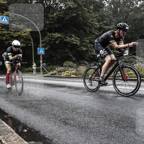 13.09.2026 - Stadtparktriathlon H.Heesch http://msf.ph/oto/10279221 13.09.2026 08:58:26 Radfahren 12, 26, 87, 139 meine-sportfotos.de