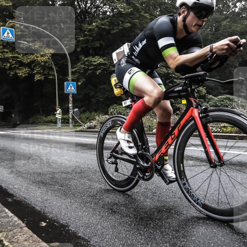 13.09.2026 - Stadtparktriathlon H.Heesch http://msf.ph/oto/10279225 13.09.2026 08:58:26 Radfahren 12, 26, 87, 139 meine-sportfotos.de