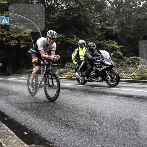 13.09.2026 - Stadtparktriathlon H.Heesch http://msf.ph/oto/10279228 13.09.2026 08:58:28 Radfahren 12, 15, 38, 87, 139 meine-sportfotos.de