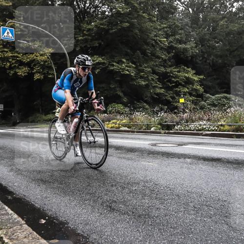 13.09.2026 - Stadtparktriathlon H.Heesch http://msf.ph/oto/10279239 13.09.2026 08:58:33 Radfahren 15, 38, 107, 115 meine-sportfotos.de
