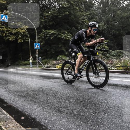 13.09.2026 - Stadtparktriathlon H.Heesch http://msf.ph/oto/10279242 13.09.2026 08:58:34 Radfahren 15, 38, 107, 115, 144 meine-sportfotos.de