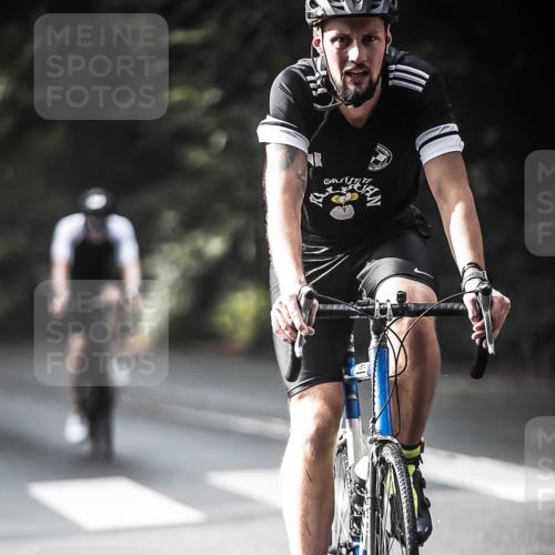 13.09.2026 - Stadtparktriathlon H.Heesch http://msf.ph/oto/10279257 13.09.2026 10:45:12 Radfahren 398, 459, 518, 524, 529, 534, 584 meine-sportfotos.de