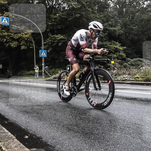 13.09.2026 - Stadtparktriathlon H.Heesch http://msf.ph/oto/10279276 13.09.2026 08:59:01 Radfahren 129, 131, 138 meine-sportfotos.de