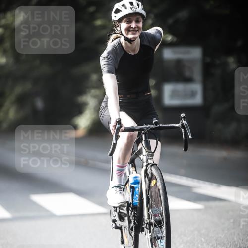 13.09.2026 - Stadtparktriathlon H.Heesch http://msf.ph/oto/10279277 13.09.2026 10:45:14 Radfahren 398, 434, 459, 490, 518, 524, 529, 584 meine-sportfotos.de