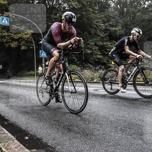 13.09.2026 - Stadtparktriathlon H.Heesch http://msf.ph/oto/10279364 13.09.2026 08:59:52 Radfahren 1, 17, 112, 123 meine-sportfotos.de