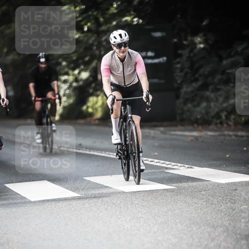 13.09.2026 - Stadtparktriathlon H.Heesch http://msf.ph/oto/10279477 13.09.2026 10:45:37 Radfahren 248, 385, 414, 419, 427, 433, 452, 460, 484, 494, 504, 523, 553 meine-sportfotos.de