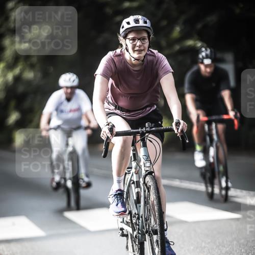 13.09.2026 - Stadtparktriathlon H.Heesch http://msf.ph/oto/10279488 13.09.2026 10:45:39 Radfahren 248, 385, 414, 419, 427, 433, 452, 460, 494, 504, 563 meine-sportfotos.de