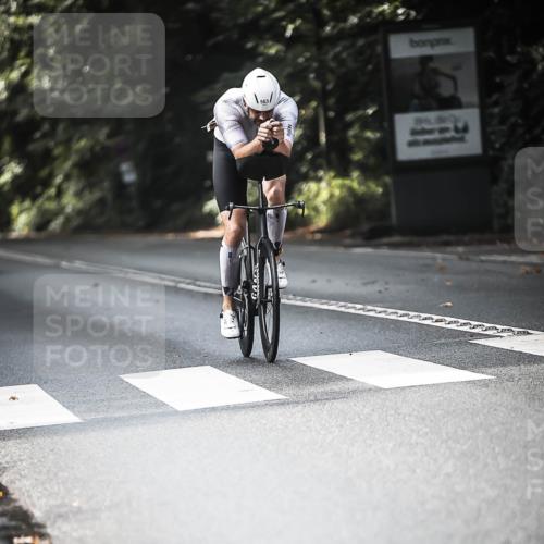13.09.2026 - Stadtparktriathlon H.Heesch http://msf.ph/oto/10279527 13.09.2026 10:45:43 Radfahren 248, 385, 406, 414, 427, 494, 543, 550, 563 meine-sportfotos.de