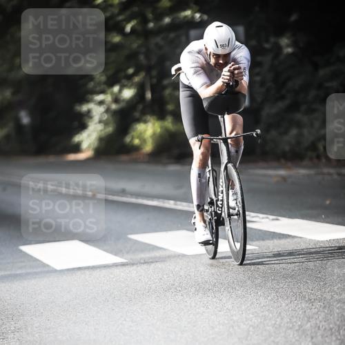 13.09.2026 - Stadtparktriathlon H.Heesch http://msf.ph/oto/10279538 13.09.2026 10:45:44 Radfahren 248, 385, 406, 414, 427, 494, 543, 550, 563 meine-sportfotos.de