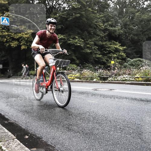 13.09.2026 - Stadtparktriathlon H.Heesch http://msf.ph/oto/10279547 13.09.2026 10:26:07 Radfahren 228 meine-sportfotos.de