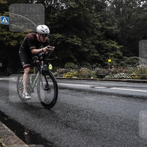 13.09.2026 - Stadtparktriathlon H.Heesch http://msf.ph/oto/10279568 13.09.2026 09:02:06 Radfahren 23, 56, 113 meine-sportfotos.de