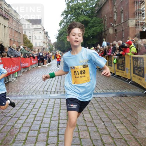 13.09.2026 - Kiel Lauf Yannick Fuchs http://msf.ph/oto/10279594 13.09.2026 08:52:40 Ziel 1799, 2613, 3782, 4158, 4668, 5075, 5121, 5334, 7894, 8745, 10396, 10779, 12460, 1647, 1809, 2015, 3178, 3782, 3871, 6517, 6937, 7034, 7881, 8477, 8736, 9381, 10102, 10826, 11752, 237, 1263, 2402, 2609, 5147, 5149, 5373, 5405, 6210, 6283, 7025, 7423, 7611, 10024, 10414, 10627, 10991, 11248, 11706, 12397, 12454, 12488, 2015, 3392, 3538, 3557, 5810, 6372, 8477, 8736, 10826, 11608 meine-sportfotos.de