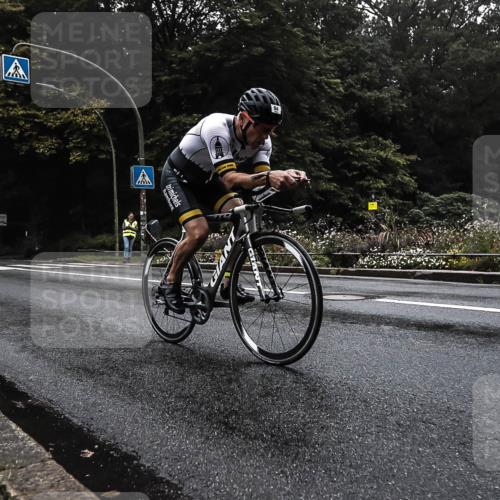 13.09.2026 - Stadtparktriathlon H.Heesch http://msf.ph/oto/10279599 13.09.2026 09:02:51 Radfahren 93, 94 meine-sportfotos.de