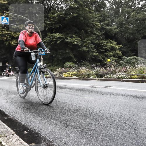 13.09.2026 - Stadtparktriathlon H.Heesch http://msf.ph/oto/10279606 13.09.2026 10:26:59 Radfahren 278, 337, 451, 465 meine-sportfotos.de