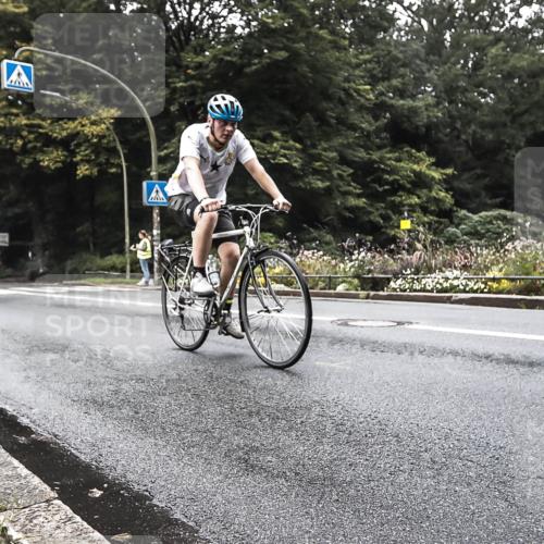 13.09.2026 - Stadtparktriathlon H.Heesch http://msf.ph/oto/10279615 13.09.2026 10:27:00 Radfahren 278, 337, 451, 465 meine-sportfotos.de