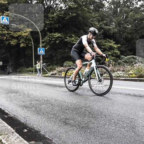 13.09.2026 - Stadtparktriathlon H.Heesch http://msf.ph/oto/10279620 13.09.2026 10:27:01 Radfahren 278, 337, 465 meine-sportfotos.de