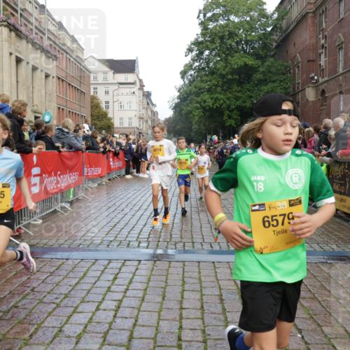 13.09.2026 - Kiel Lauf Yannick Fuchs http://msf.ph/oto/10279681 13.09.2026 08:52:47 Ziel 1799, 2402, 2609, 2613, 4158, 4668, 5121, 5334, 5405, 6210, 6283, 7025, 7423, 7611, 7894, 8745, 10414, 10991, 11248, 12397, 12454, 1647, 1809, 2613, 3782, 3871, 5075, 6517, 6937, 7881, 9381, 10102, 10396, 10779, 11752, 12460, 237, 1263, 4756, 5147, 5149, 5373, 6579, 7085, 8018, 8510, 10024, 10627, 11706, 12488, 2015, 3178, 7034, 8477, 8736, 10826 meine-sportfotos.de